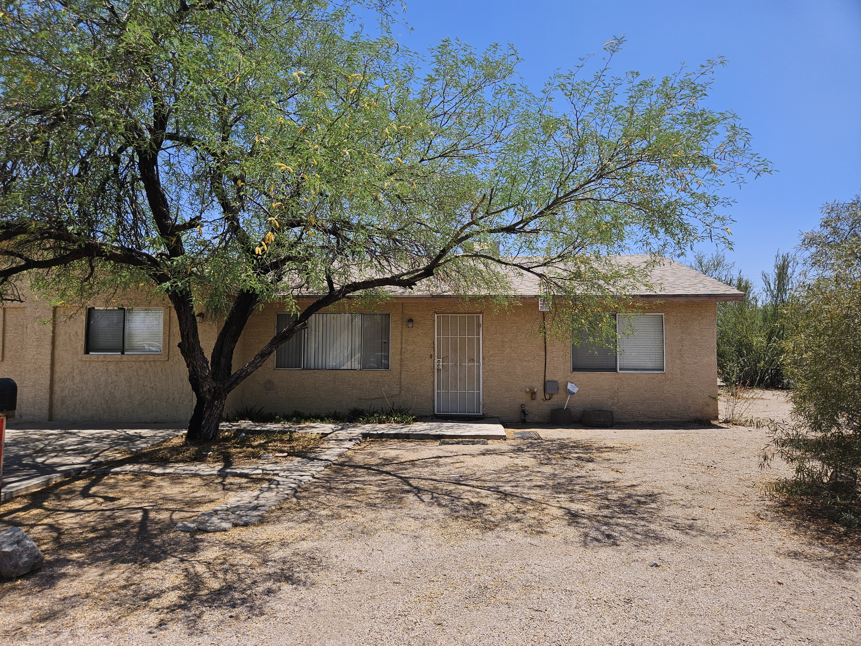 2275 W. Dakota Street - 2